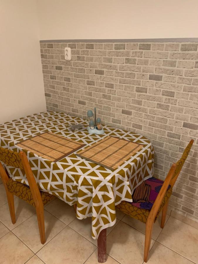 Ferienwohnung Fonix Apartman Keszthely Exterior foto