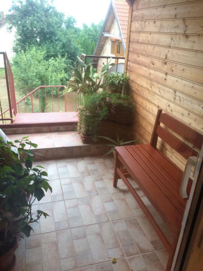 Ferienwohnung Fonix Apartman Keszthely Exterior foto