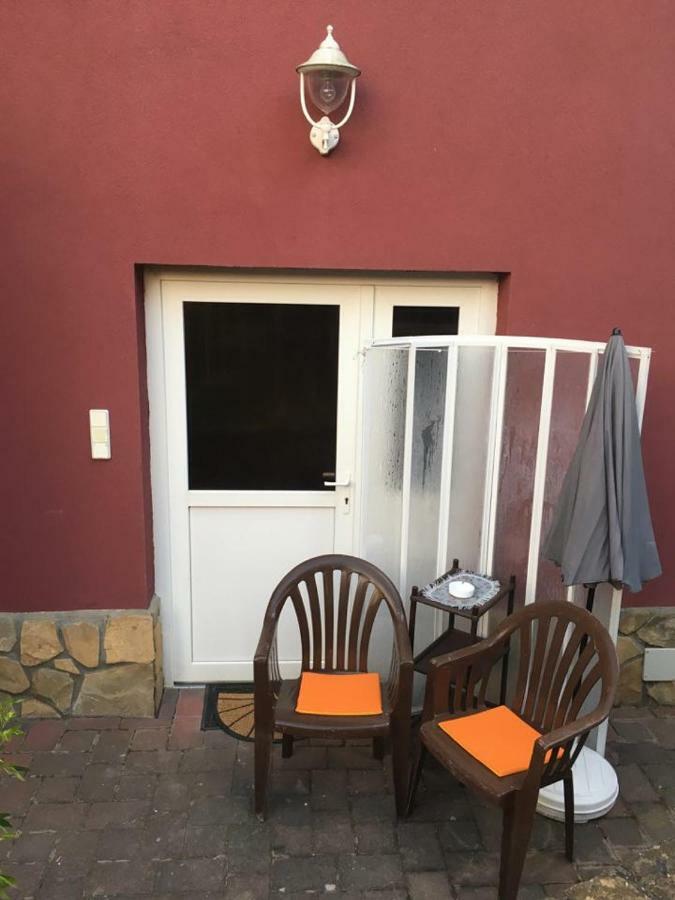 Ferienwohnung Fonix Apartman Keszthely Exterior foto